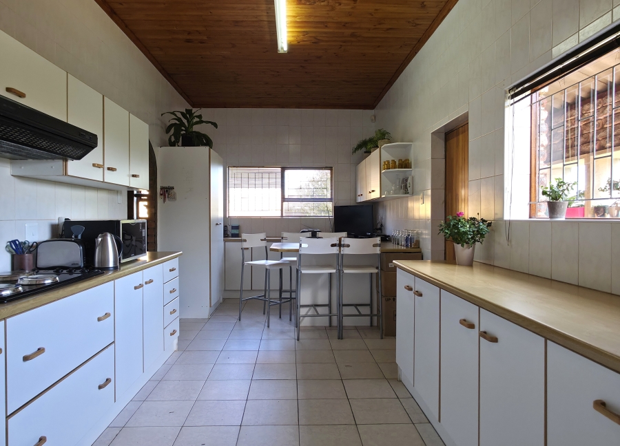 4 Bedroom Property for Sale in Noorsekloof Eastern Cape